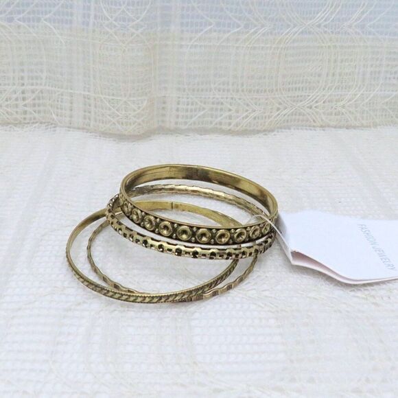 Bangle Bracelets Set of 4 Women, Gold Toned With Pattern, Business or Casual - Picture 2 of 7